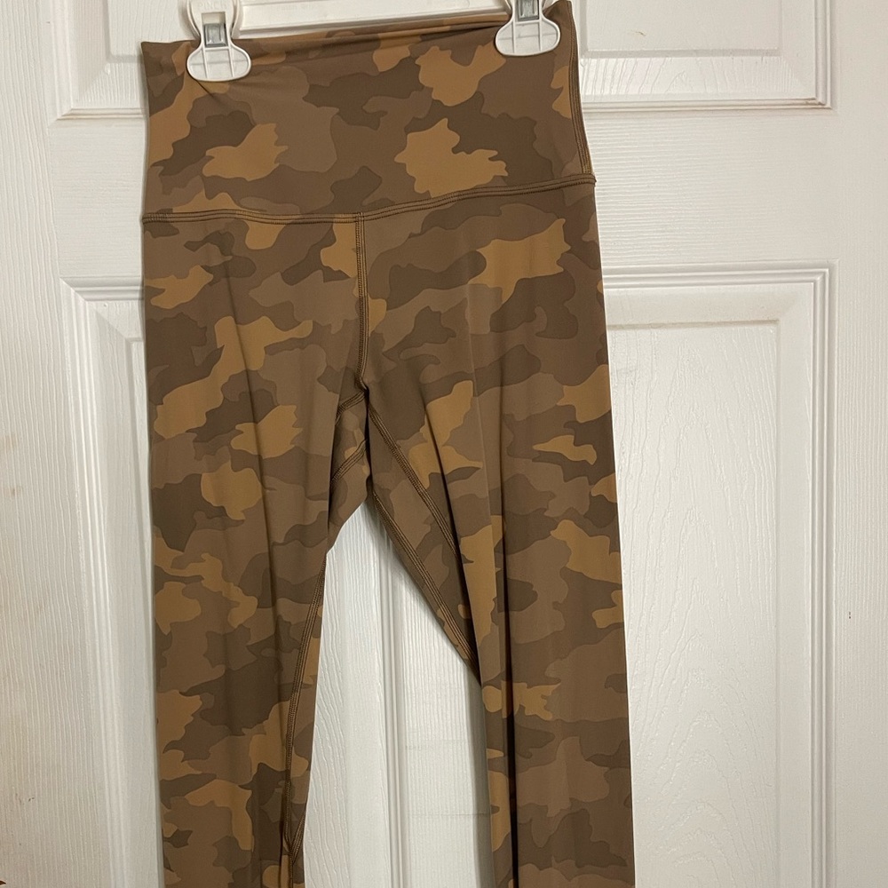 Lululemon 25 inch Align Leggings